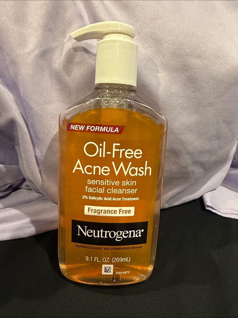 NEW Neutrogena oil free acne wash 2% Sal acid 9.1 fl oz
